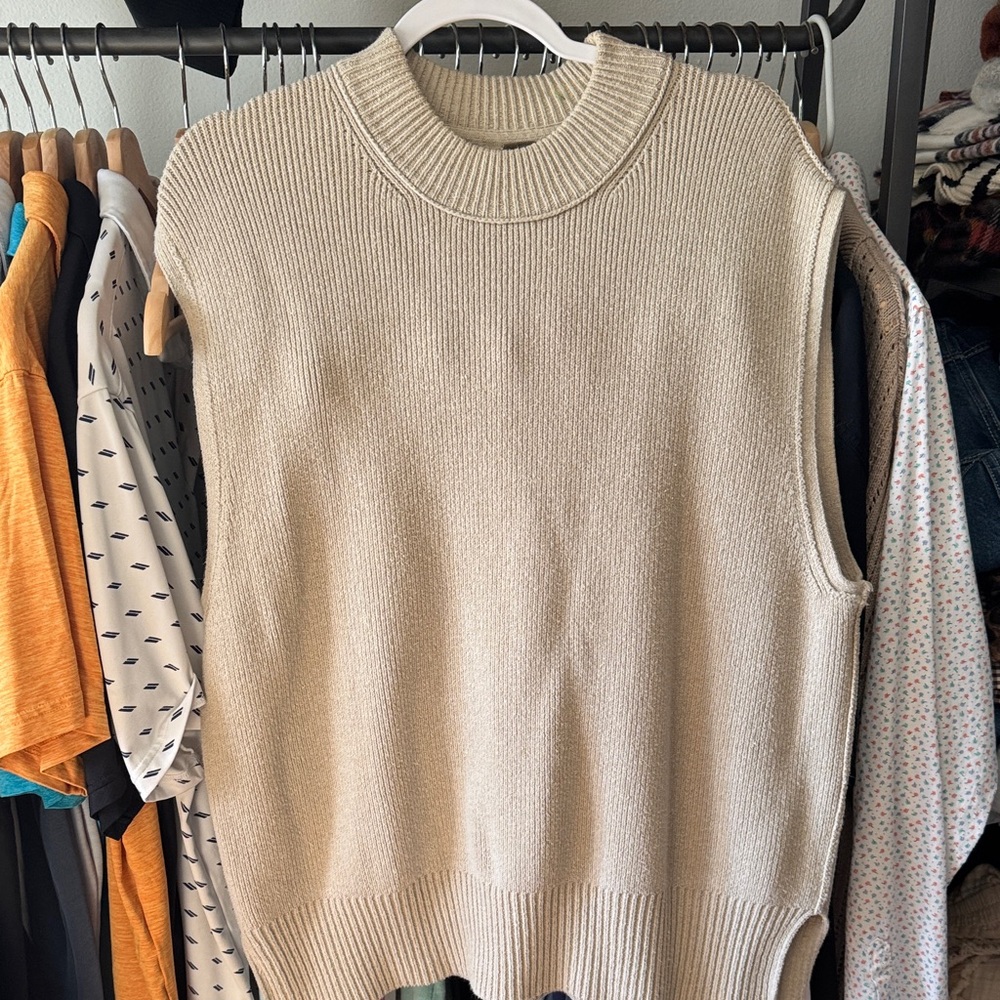 Free People Cream Sleeveless Sweater